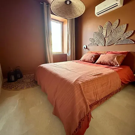 Appartement La Jouvence - A Theme, Avec Balcon Vue Saone Et Climatises Saint-Laurent-sur-Saone