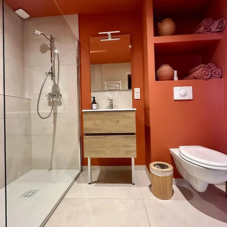 Appartement La Jouvence - à Thème, Avec Balcon Vue Saône Et Climatisés Saint-Laurent-sur-Saone