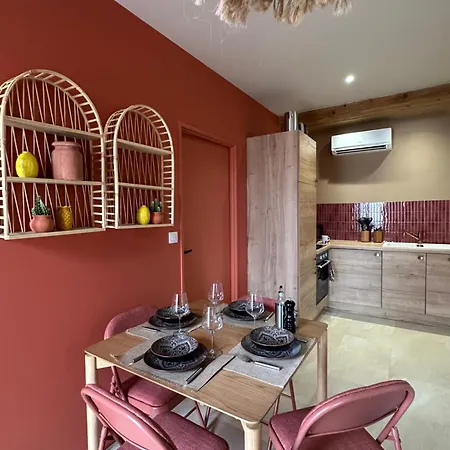 La Jouvence - à Thème, Avec Balcon Vue Saône Et Climatisés