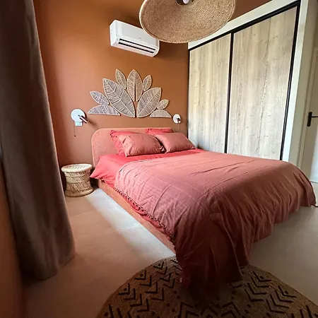 La Jouvence - à Thème, Avec Balcon Vue Saône Et Climatisés * Saint-Laurent-sur-Saone