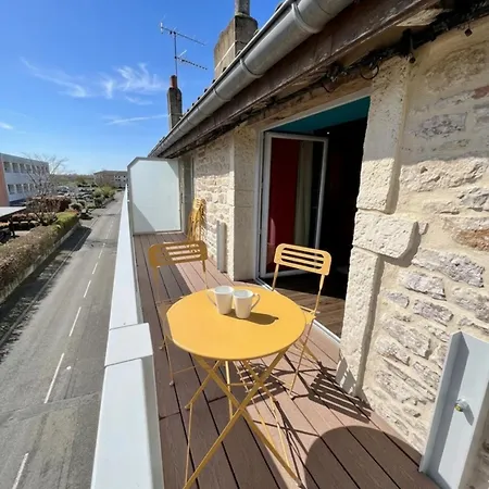 La Jouvence - à Thème, Avec Balcon Vue Saône Et Climatisés Appartement *